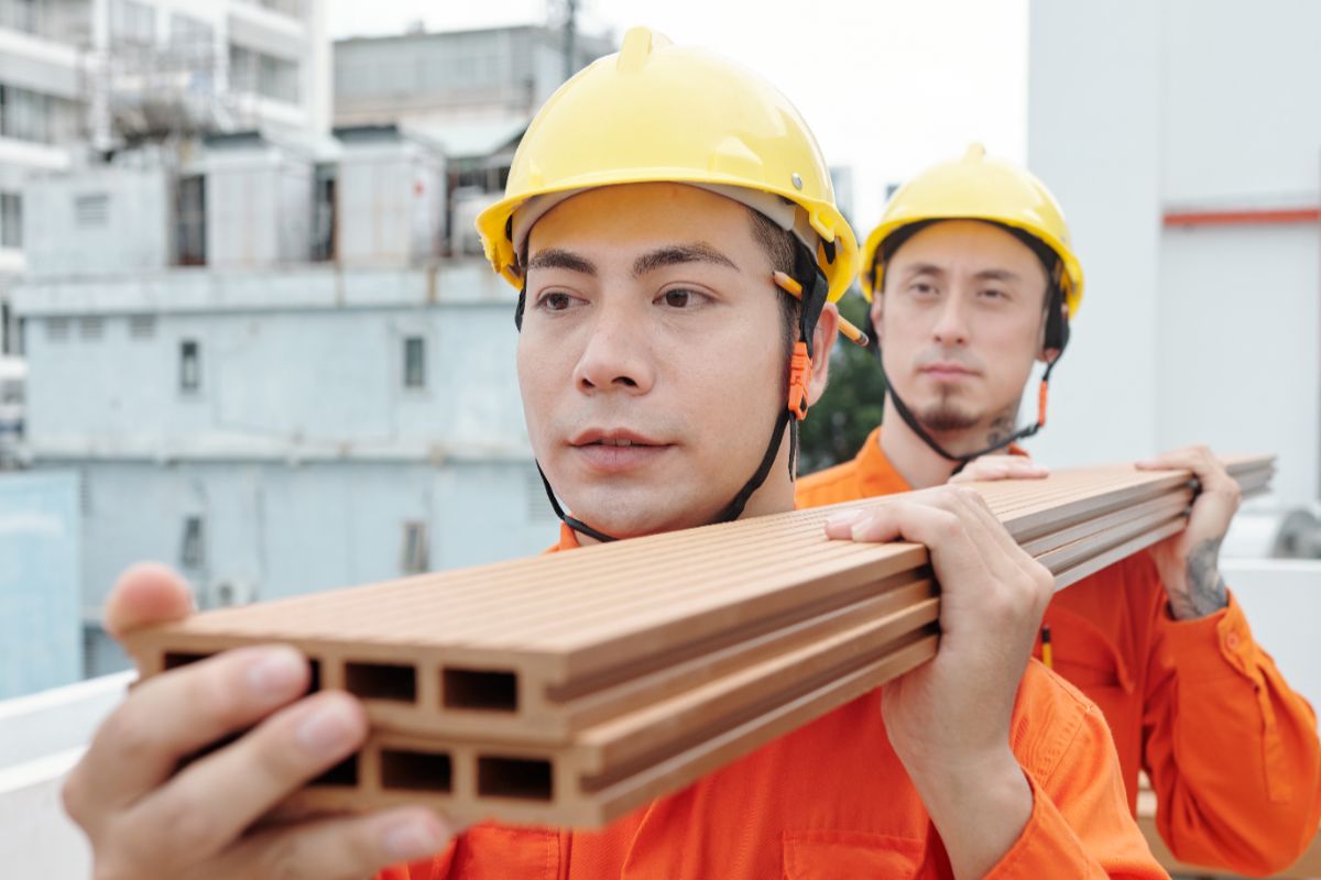 Aplicaciones poco conocidas de la madera plástica reciclada en construcción